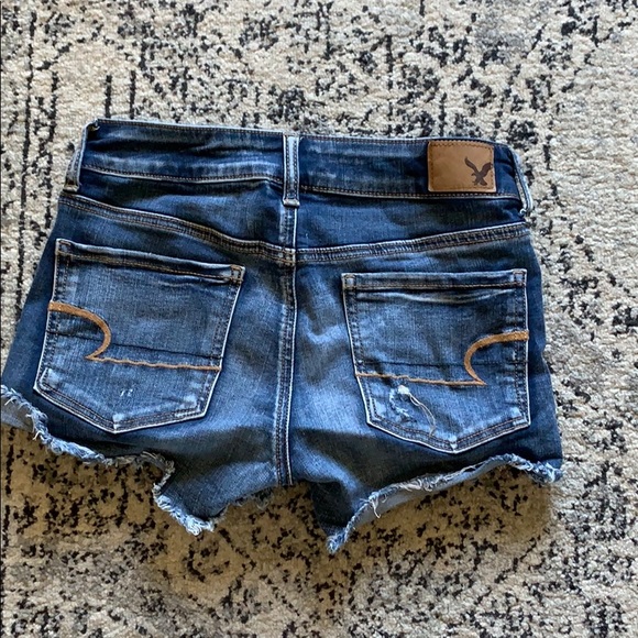 Size 2 American Eagle shorts - Picture 4 of 4